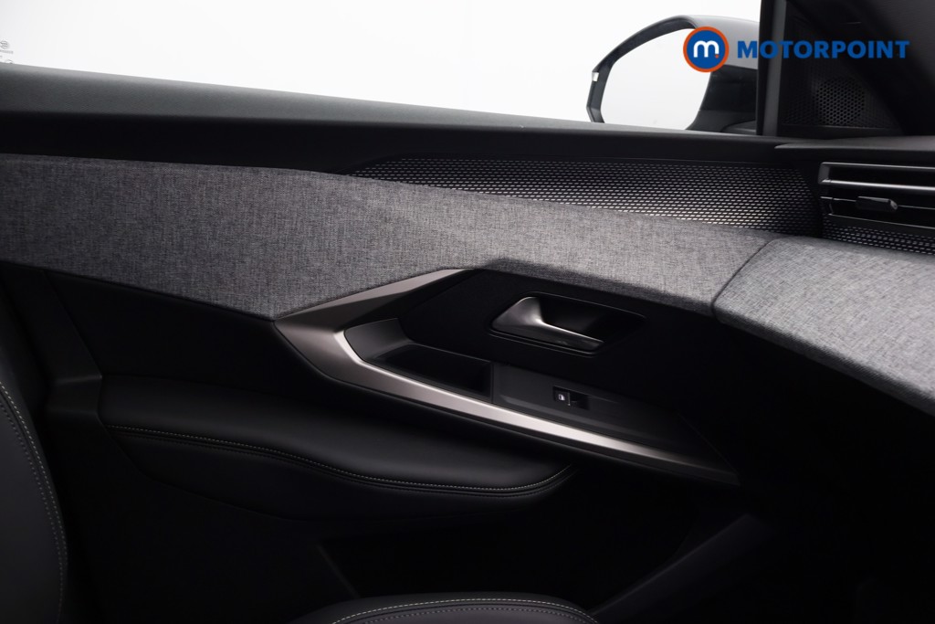 Used Peugeot 5008 2025 for sale - 77650616: Photo 32