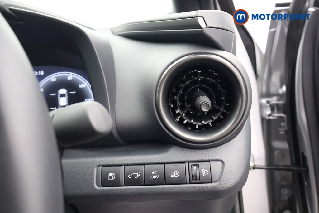 Used Toyota C-HR 2024 for sale - 77607829: Photo 15