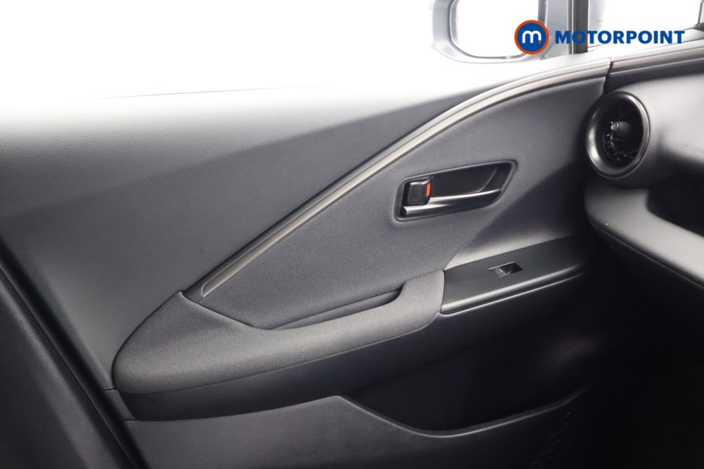 Used Toyota C-HR 2024 for sale - 77607829: Photo 19