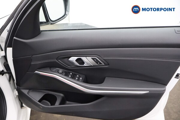 Used BMW 3 Series 2022 for sale - 76067817: Photo 16
