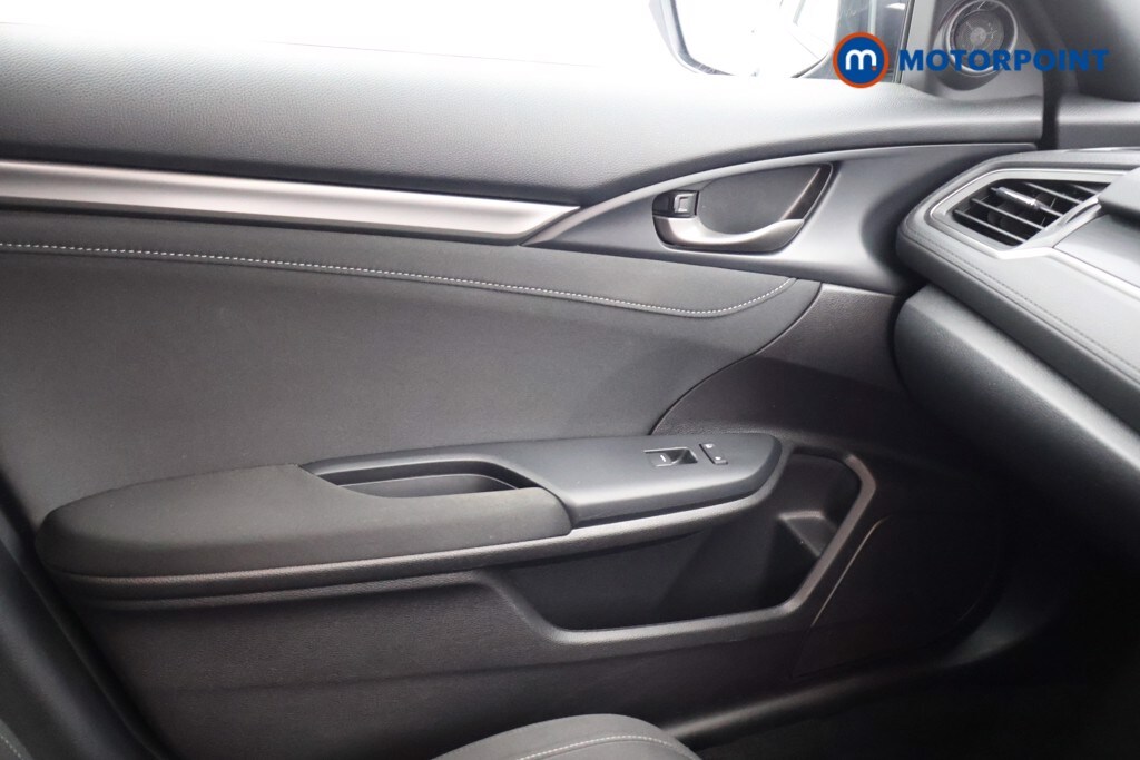 Used Honda Civic 2021 for sale - 76255614: Photo 19