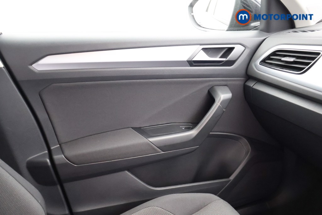 Used Volkswagen T-Roc 2023 for sale - 78123675: Photo 18