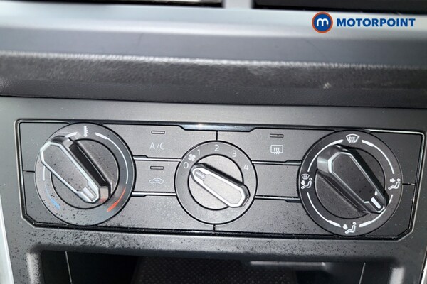 Used Volkswagen Polo 2024 for sale - 76209606: Photo 22