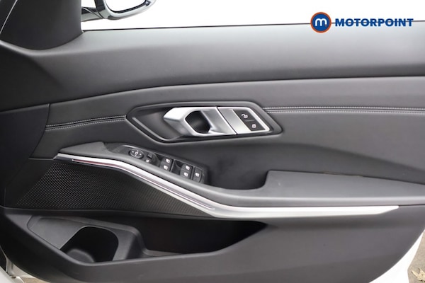 Used BMW 3 Series 2019 for sale - 76101919: Photo 16