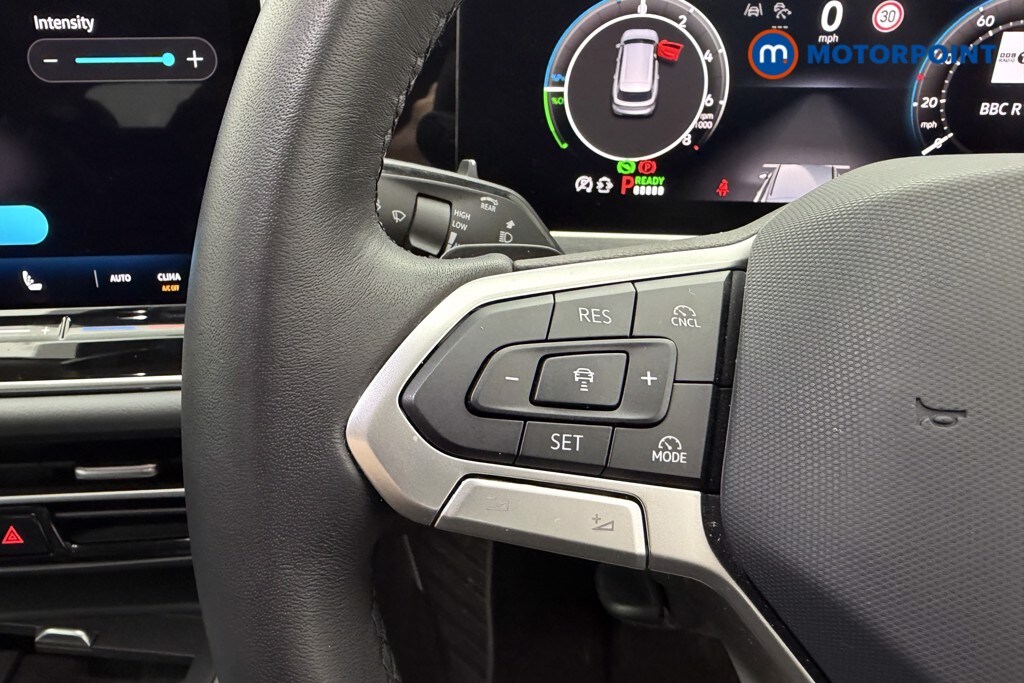 Used Volkswagen Passat 2025 for sale - 77701661: Photo 11