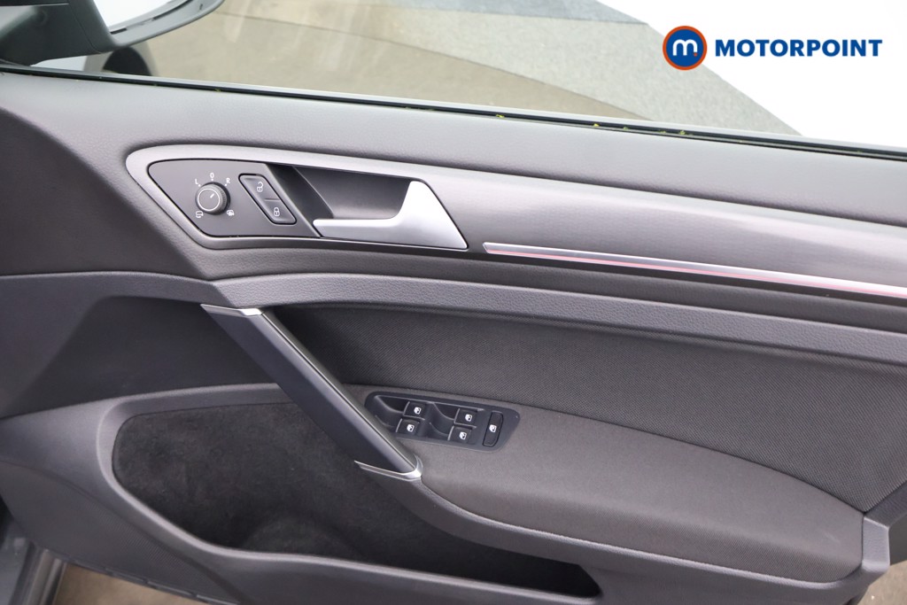 Used Volkswagen Golf 2019 for sale - 77519884: Photo 21