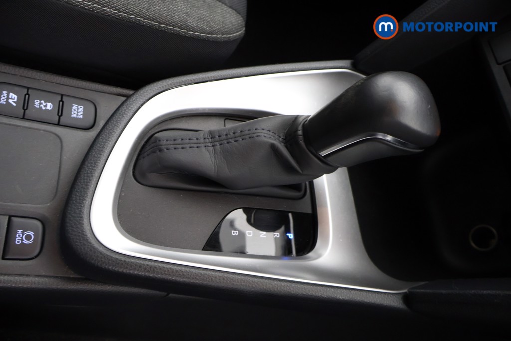 Used Toyota Yaris Cross 2023 for sale - 77763803: Photo 15