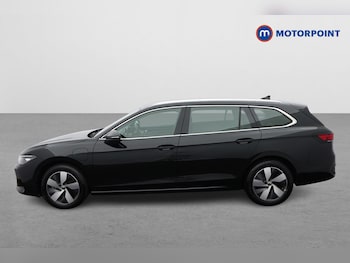 Used Volkswagen Passat 2025 for sale - 79001669: Photo