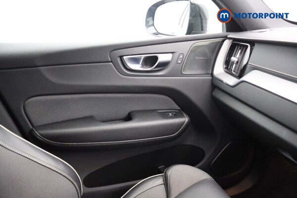 Used Volvo XC60 2022 for sale - 75935319: Photo 16