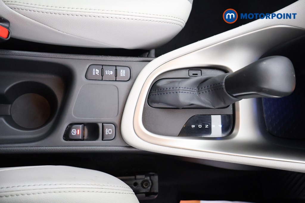 Used Toyota Yaris 2023 for sale - 76405428: Photo 19