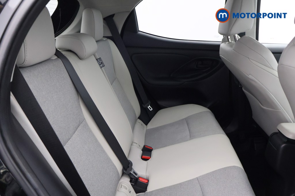 Used Toyota Yaris 2023 for sale - 76405428: Photo 25