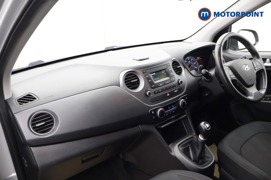 Used Hyundai i10 2017 for sale - 76961033: Photo 26