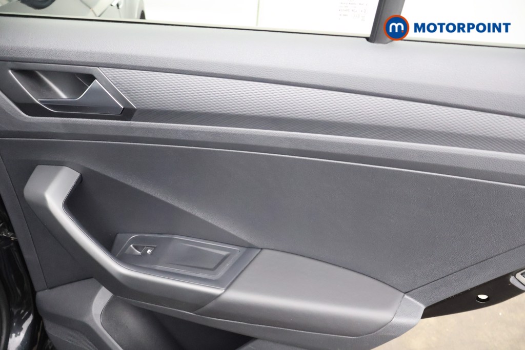 Used Volkswagen T-Roc 2025 for sale - 77845018: Photo 26