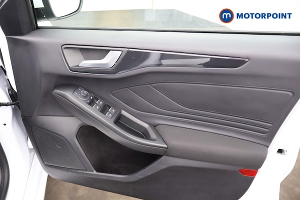 Used Ford Focus 2023 for sale - 76028463: Photo 17