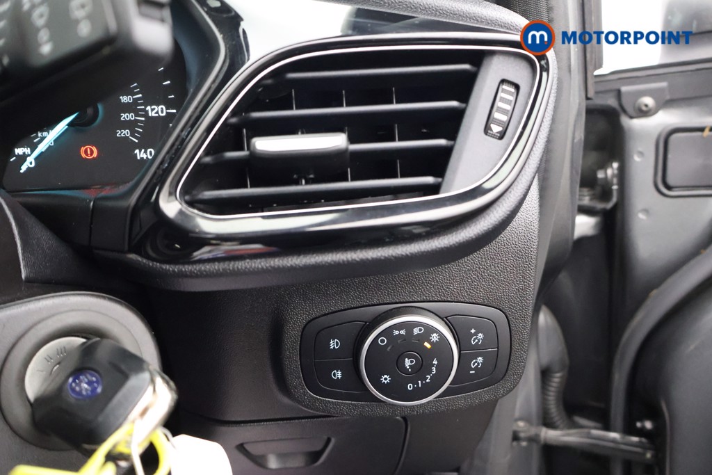 Used Ford Fiesta 2018 for sale - 76416082: Photo 15