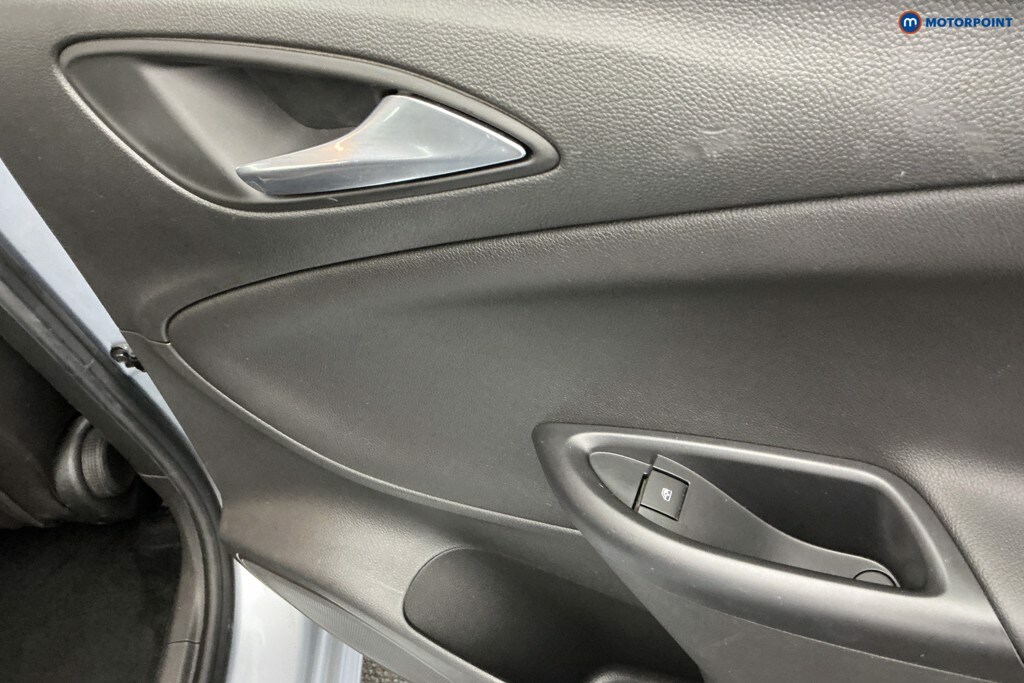 Used Vauxhall Astra 2016 for sale - 76367186: Photo 32