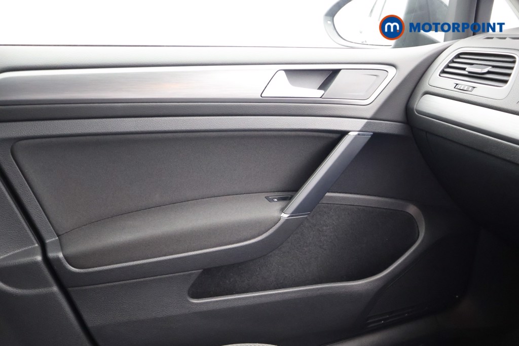 Used Volkswagen Golf 2019 for sale - 76577699: Photo 15