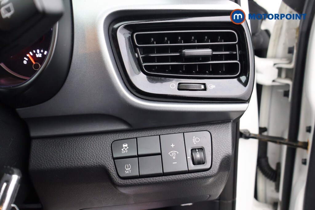 Used Kia Stonic 2019 for sale - 76252899: Photo 15