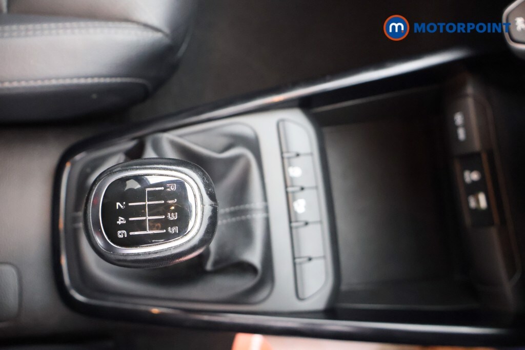 Used Kia Stonic 2019 for sale - 76252899: Photo 20