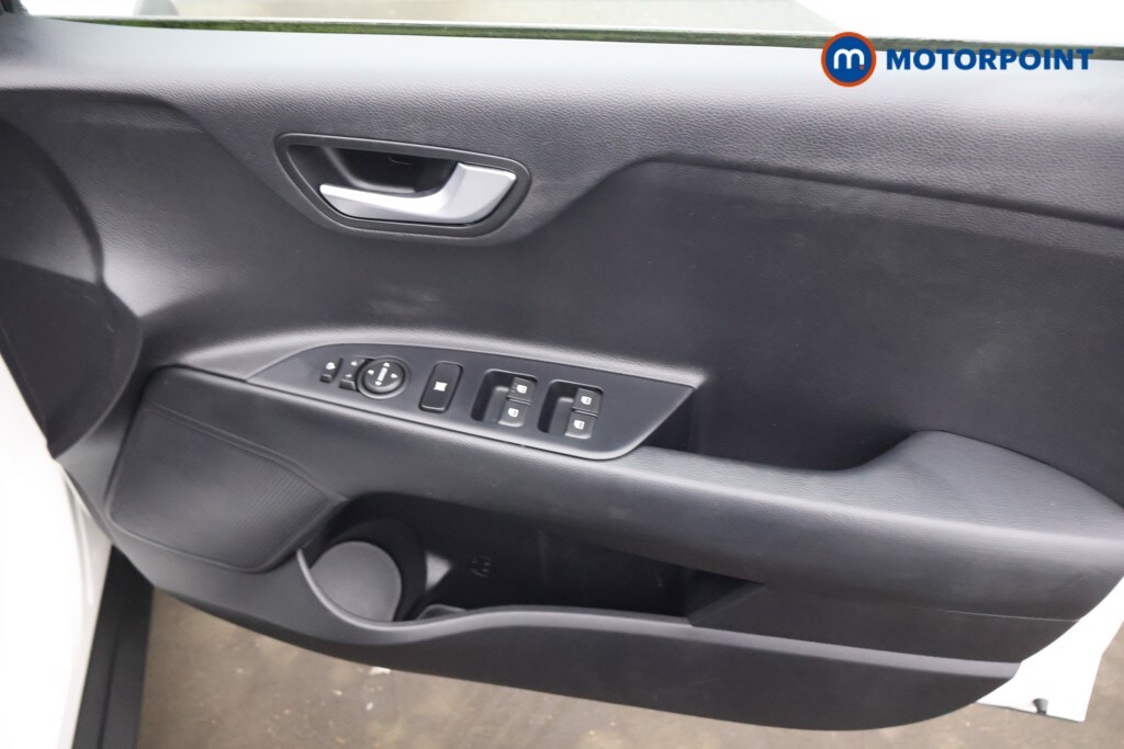 Used Kia Stonic 2019 for sale - 76252899: Photo 23