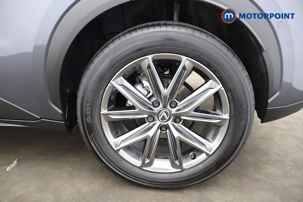 Used Lexus LBX 2025 for sale - 76162328: Photo 29