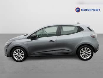 Used Renault Clio 2024 for sale - 79629650: Photo