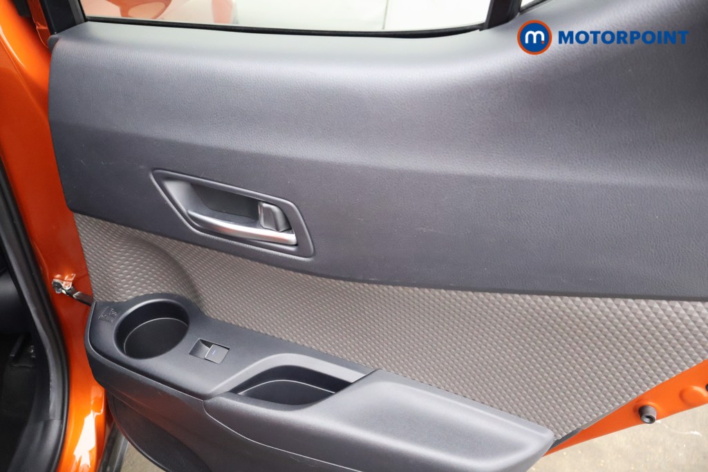 Used Toyota C-HR 2020 for sale - 76290800: Photo 29