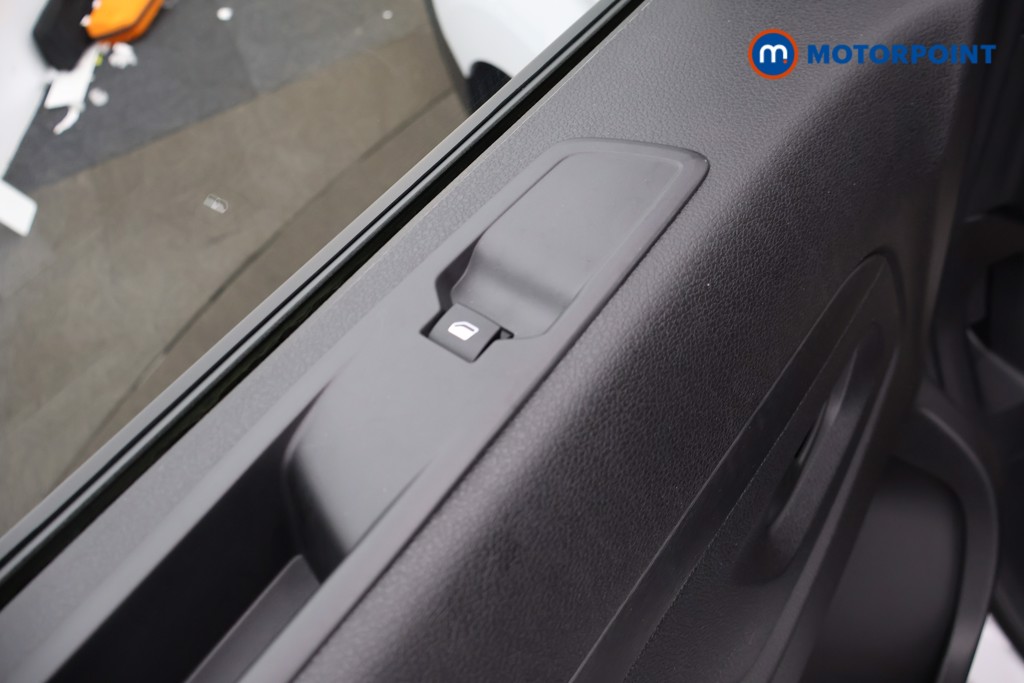 Used Peugeot Expert 2025 for sale - 77903981: Photo 37