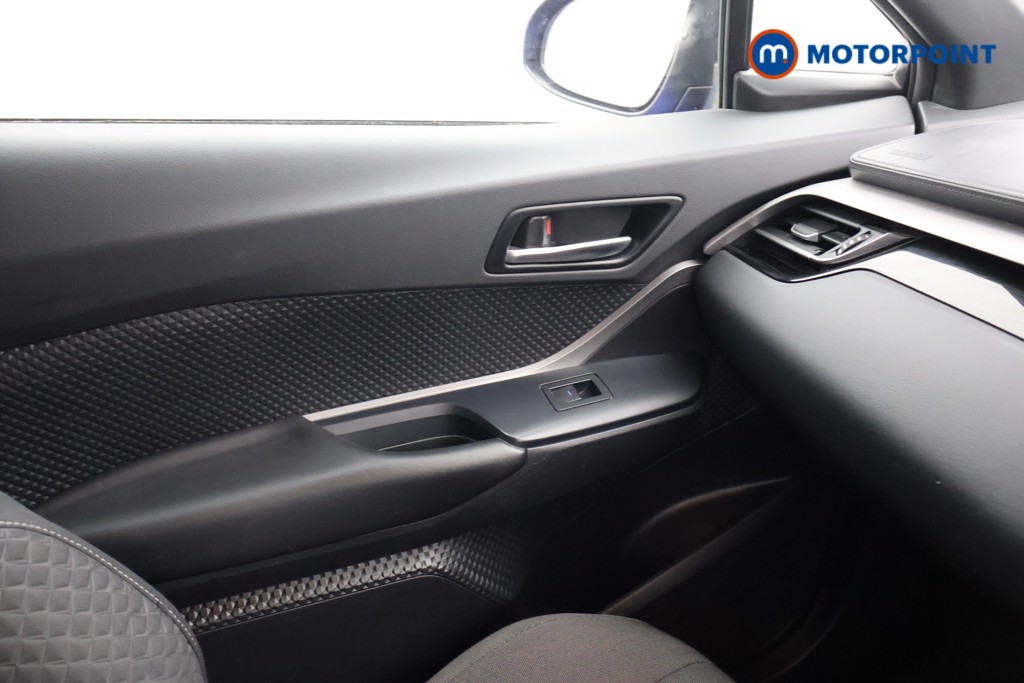 Used Toyota C-HR 2021 for sale - 77071689: Photo 21