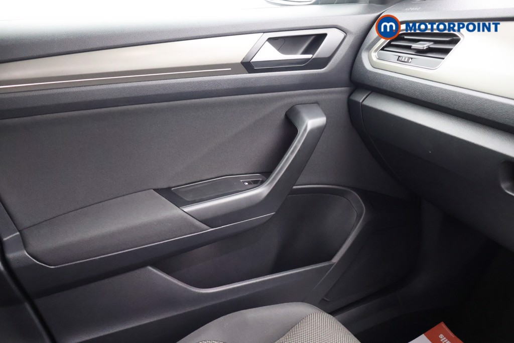 Used Volkswagen T-Roc 2021 for sale - 76628352: Photo 21