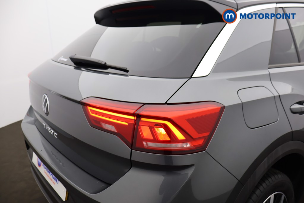 Used Volkswagen T-Roc 2021 for sale - 76628352: Photo 32