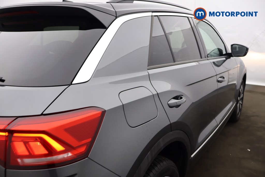 Used Volkswagen T-Roc 2021 for sale - 76628352: Photo 33