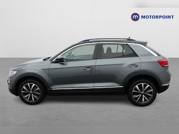 Used Volkswagen T-Roc 2021 for sale - 76628352: Photo