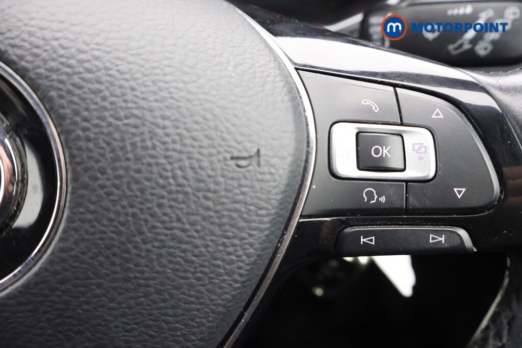 Used Volkswagen T-Roc 2018 for sale - 76792629: Photo 11