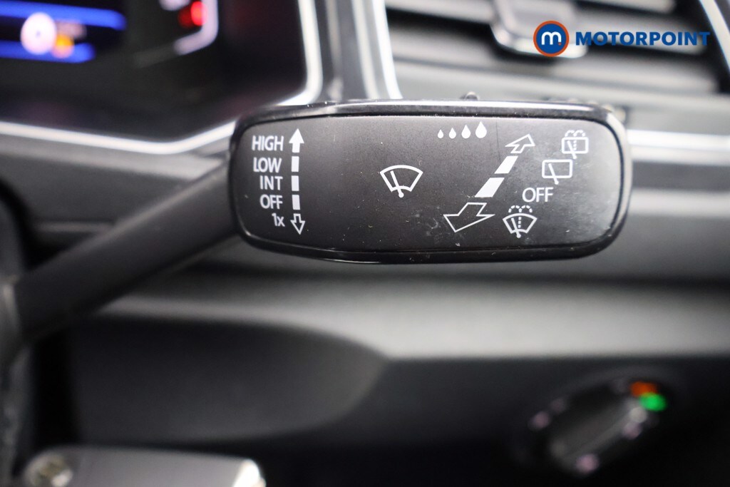 Used Volkswagen T-Roc 2018 for sale - 76792629: Photo 12