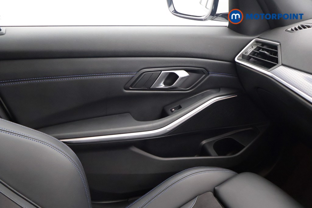 Used BMW 3 Series 2023 for sale - 76344928: Photo 21