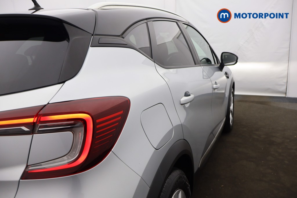 Used Renault Captur 2021 for sale - 76364217: Photo 31