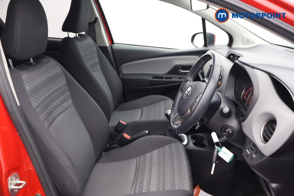 Used Toyota Yaris 2016 for sale - 77327065: Photo 22