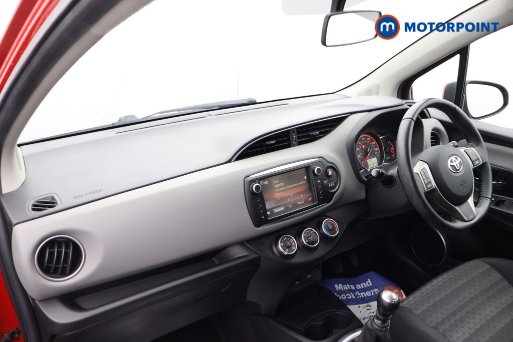 Used Toyota Yaris 2016 for sale - 77327065: Photo 26