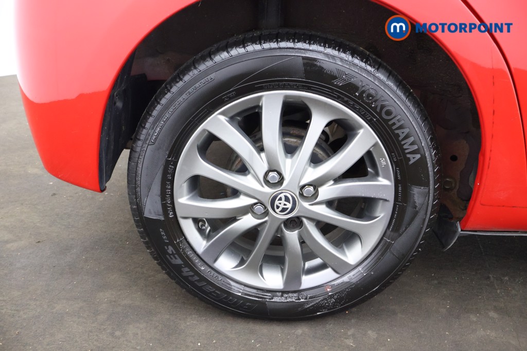 Used Toyota Yaris 2016 for sale - 77327065: Photo 31