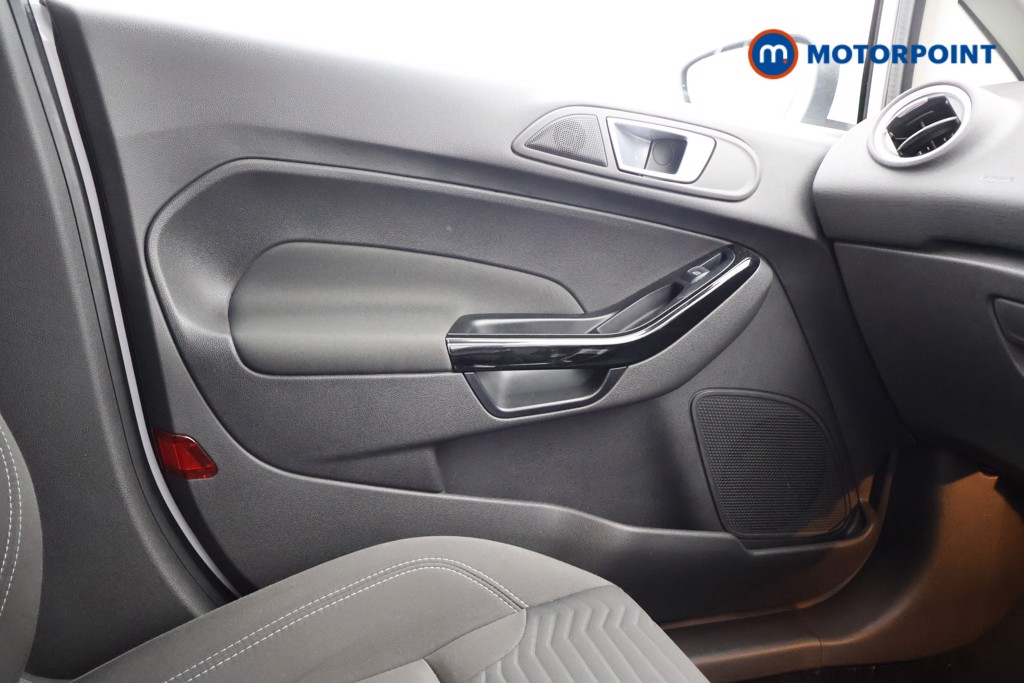 Used Ford Fiesta 2017 for sale - 76628333: Photo 16