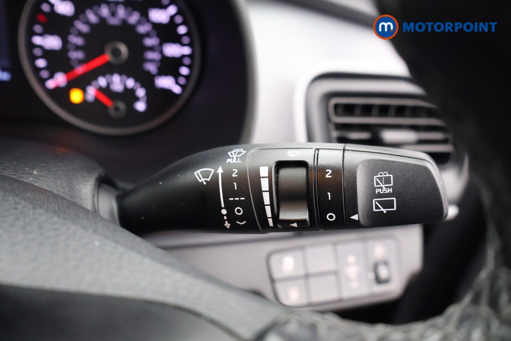 Used Kia Stonic 2019 for sale - 76394857: Photo 14