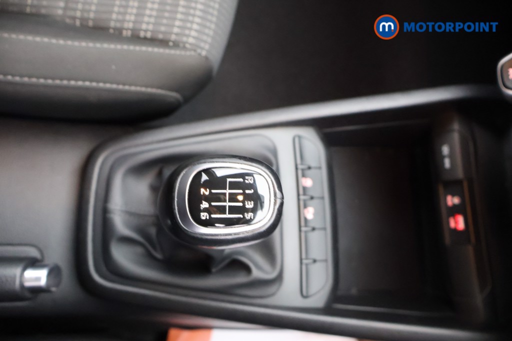 Used Kia Stonic 2019 for sale - 76394857: Photo 19