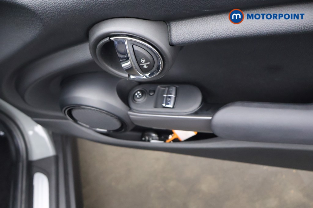 Used MINI Hatch 2017 for sale - 76595521: Photo 13