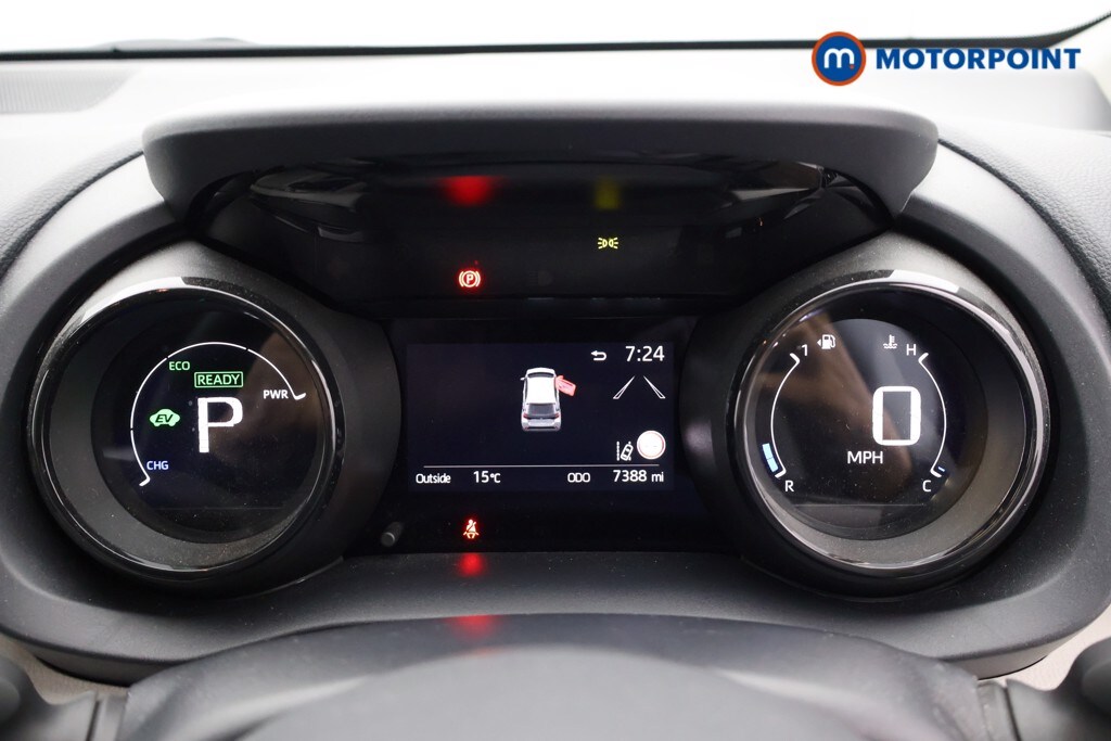 Used Toyota Yaris 2021 for sale - 76232125: Photo 12