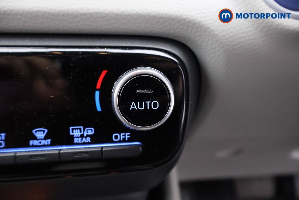 Used Toyota Yaris 2021 for sale - 76232125: Photo 18