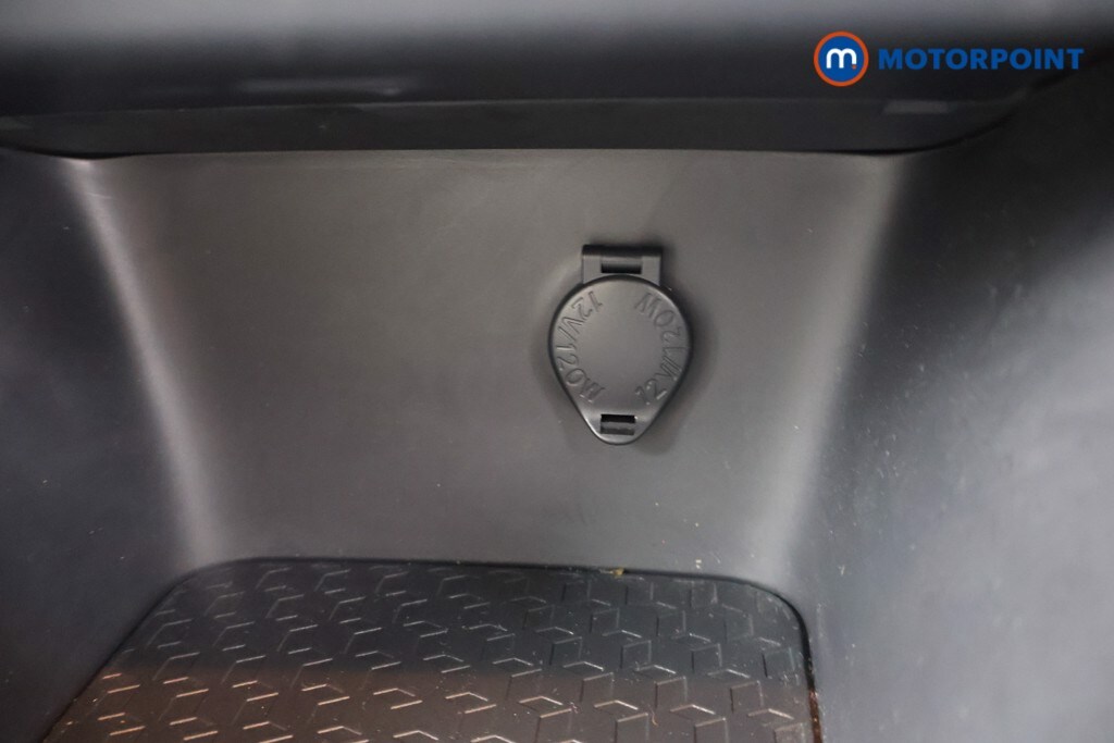 Used Toyota Yaris 2021 for sale - 76232125: Photo 21