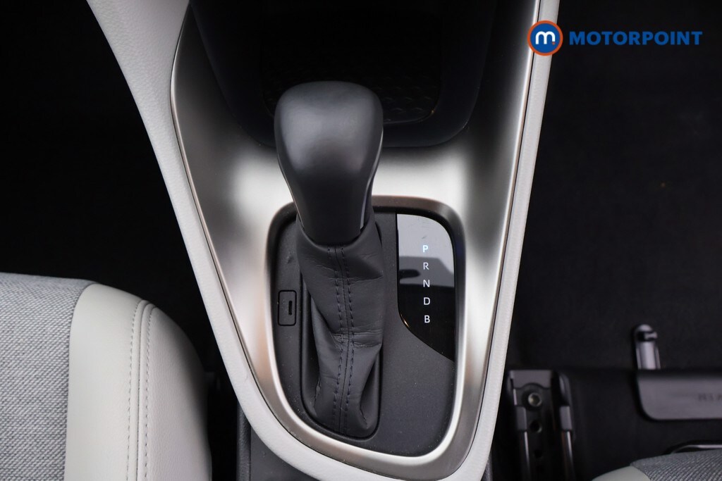 Used Toyota Yaris 2021 for sale - 76232125: Photo 22