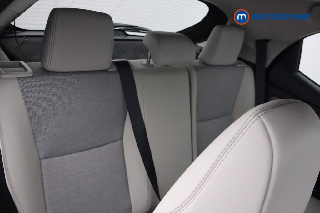 Used Toyota Yaris 2021 for sale - 76232125: Photo 36