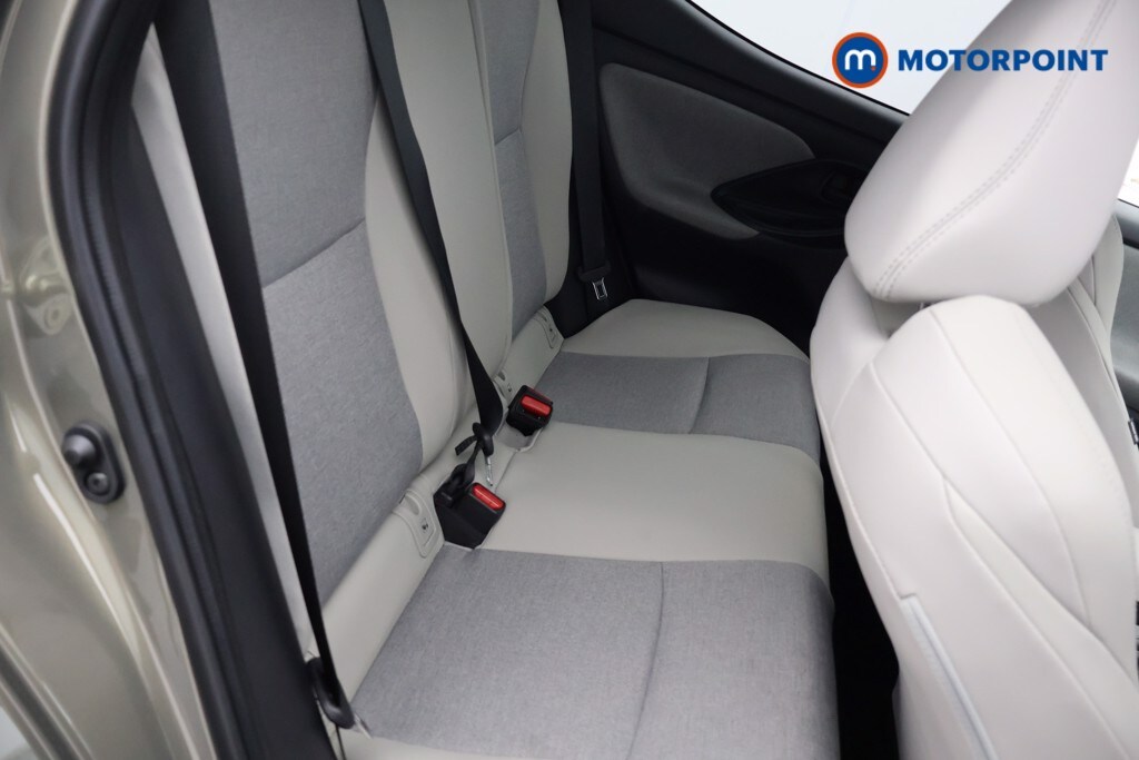 Used Toyota Yaris 2021 for sale - 76232125: Photo 37